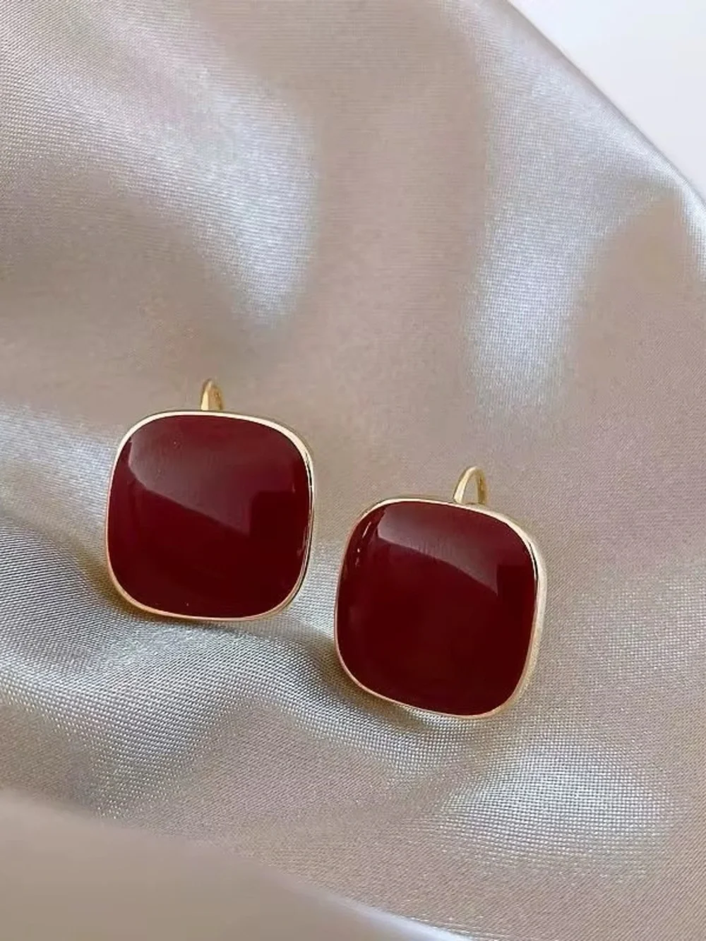 *** Delicate  Gold-Plated Red Square Drop Earrings - Elegant Women’s Jewelry